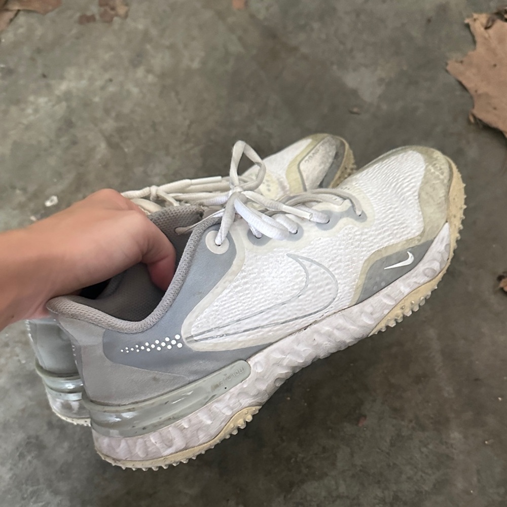 Nike women’s turf shoes for softball